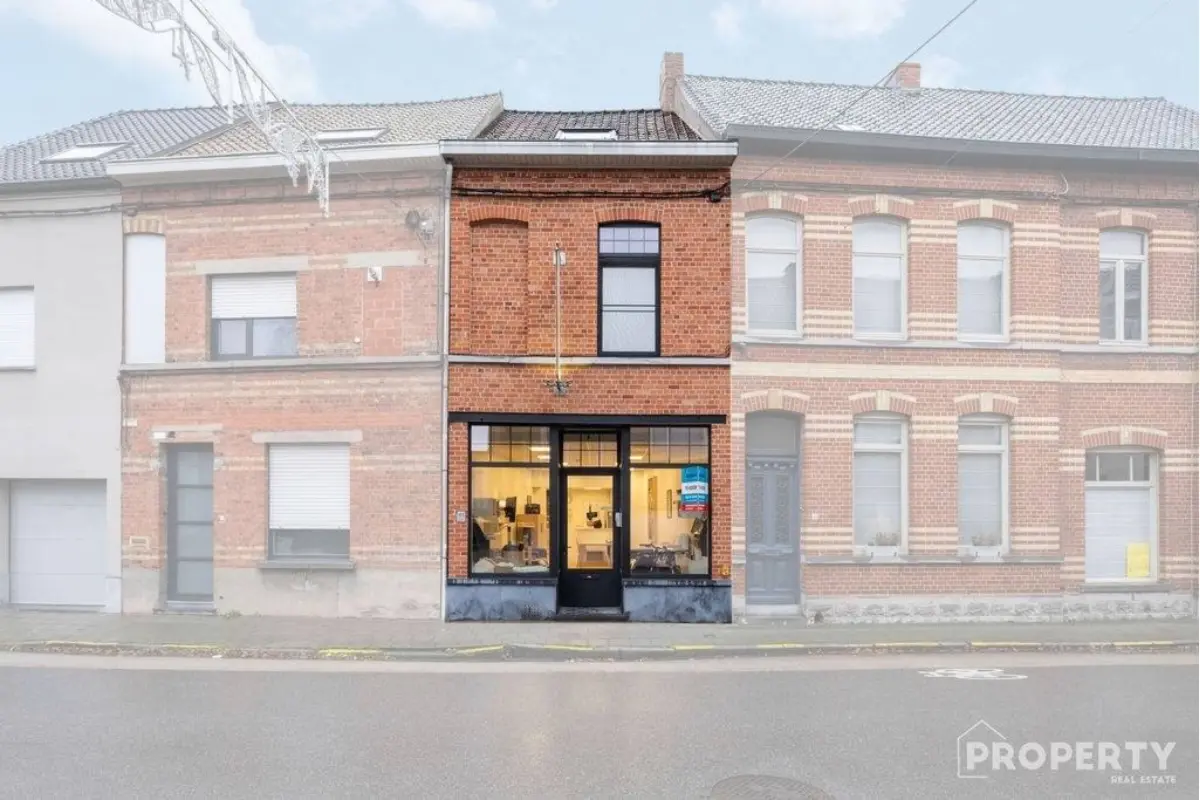 Huis te  koop in Wevelgem 8560 250000.00€ 3 slaapkamers 151.00m² - Zoekertje 647941