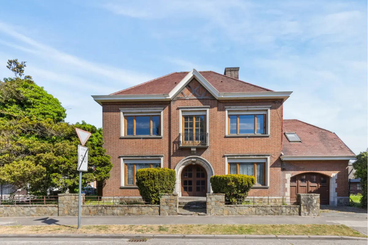 Villa te  koop in Brugge 8000 448000.00€ 4 slaapkamers 364.00m² - Zoekertje 648577