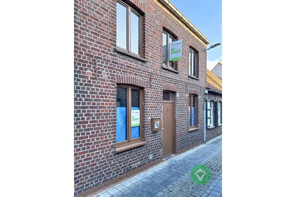 Huis te  koop in Koekelare 8680 149000.00€ 4 slaapkamers m² - Zoekertje 648858