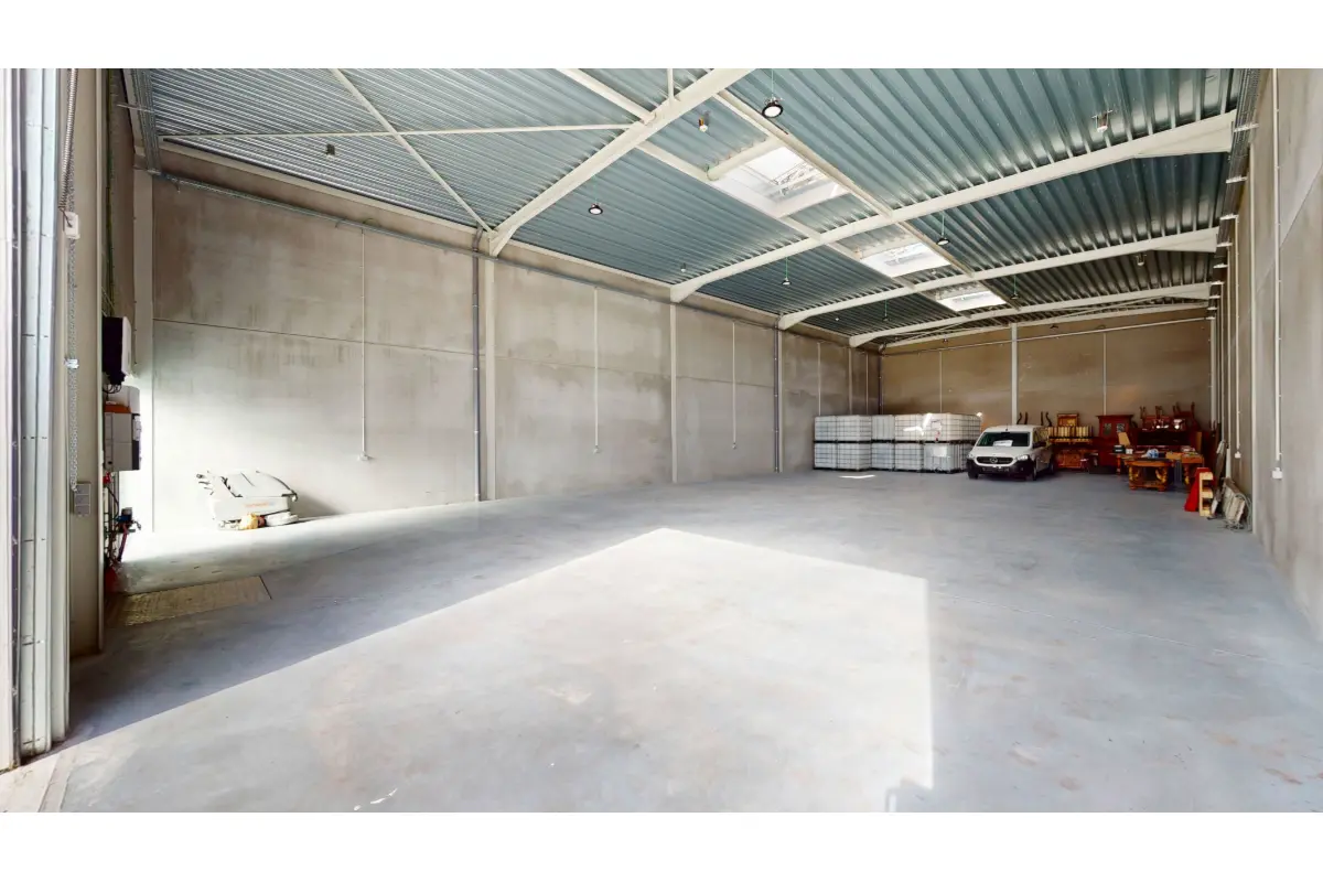 Handelszaak te  huur in Harelbeke 8530 1450.00€  slaapkamers 329.00m² - Zoekertje 648749