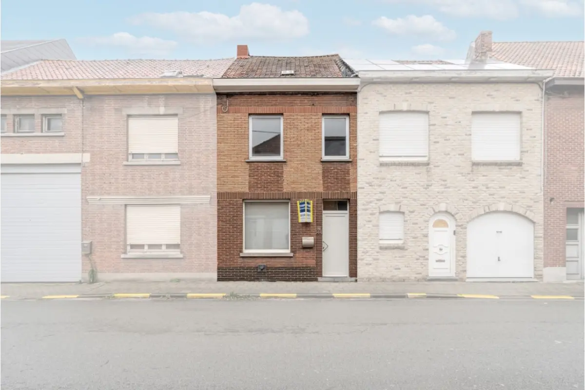 Huis te  koop in Harelbeke 8530 149000.00€ 2 slaapkamers 123.00m² - Zoekertje 648850