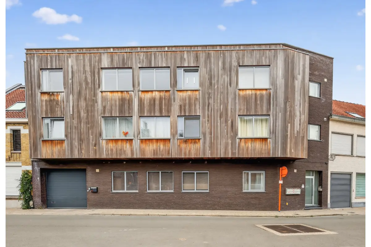 Huis te  koop in Roeselare 8800 581000.00€ 4 slaapkamers 194.00m² - Zoekertje 649071