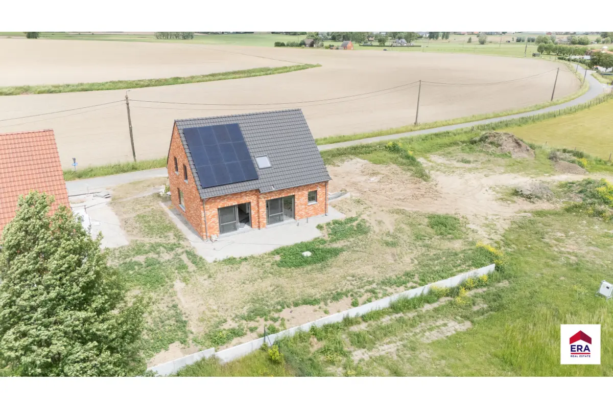 Huis te  koop in Aarsele 8700 499000.00€ 4 slaapkamers 230.00m² - Zoekertje 649433