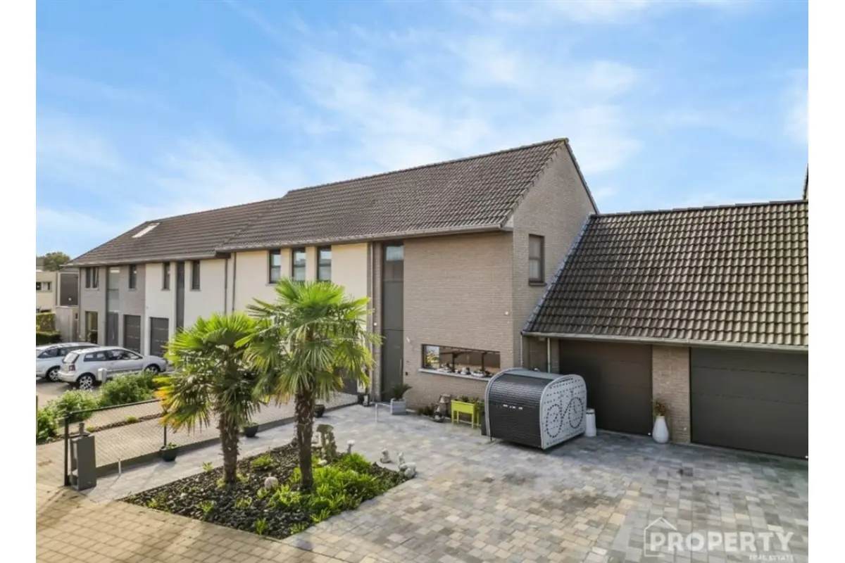 Huis te  koop in Roeselare 8800 345000.00€ 2 slaapkamers 152.00m² - Zoekertje 649402