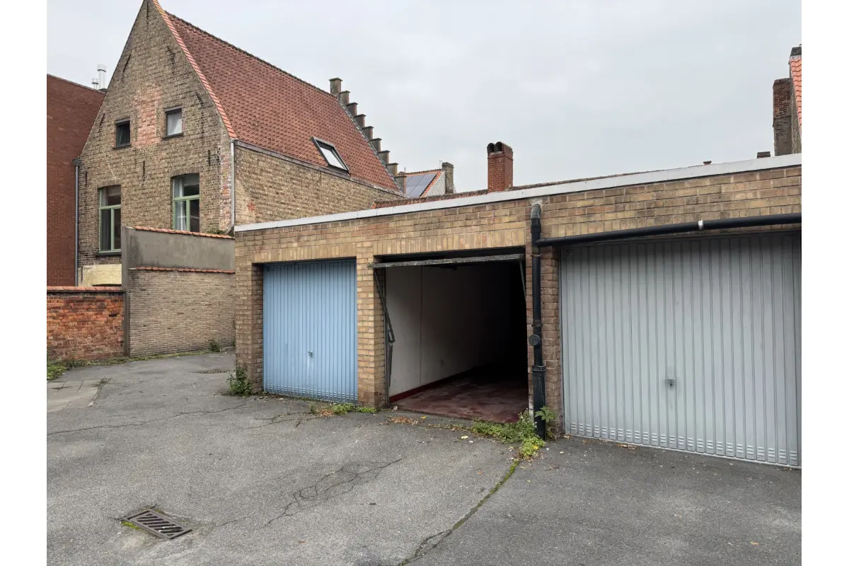 Parking & garage te  koop in Brugge 8000 36000.00€  slaapkamers m² - Zoekertje 649438