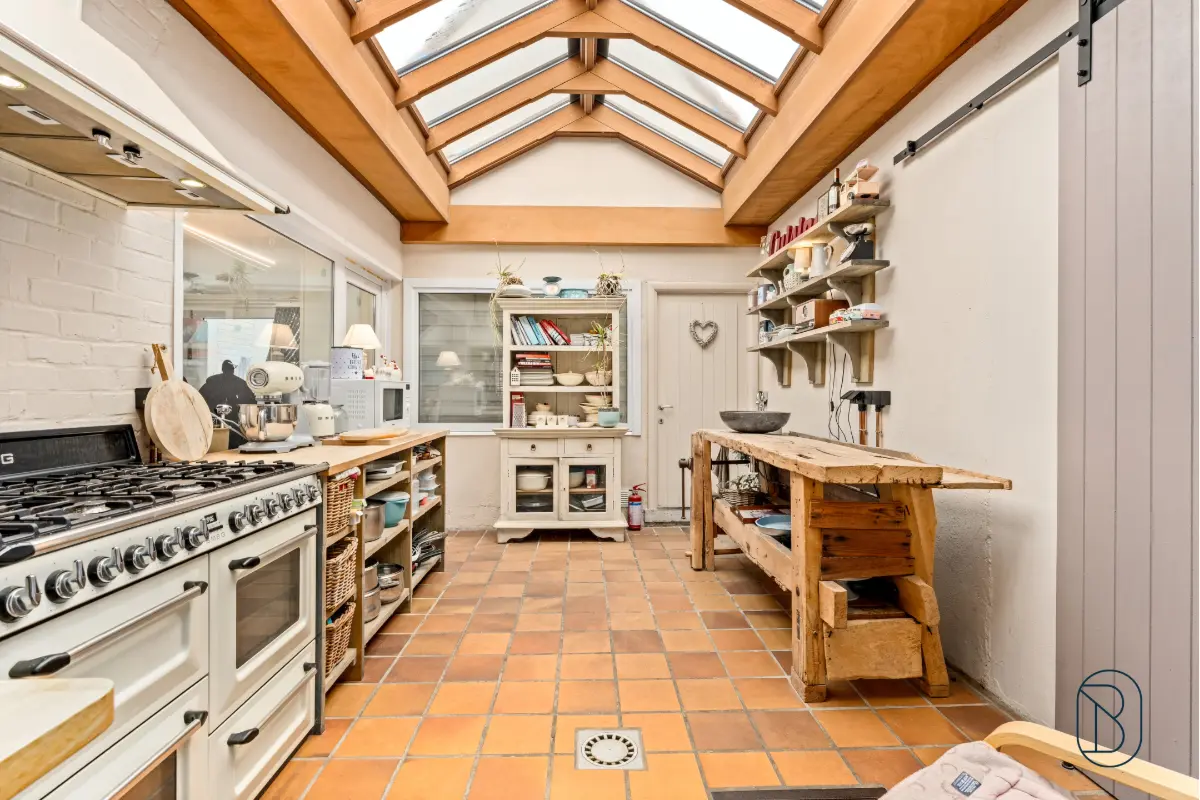 Huis te  koop in Aalbeke 8511 299000.00€ 3 slaapkamers 170.00m² - Zoekertje 649435