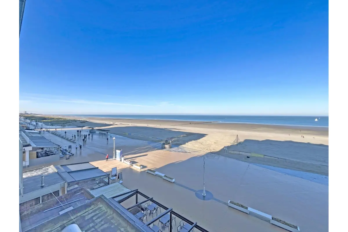 Appartement te  koop in Nieuwpoort 8620 820000.00€ 2 slaapkamers m² - Zoekertje 649607