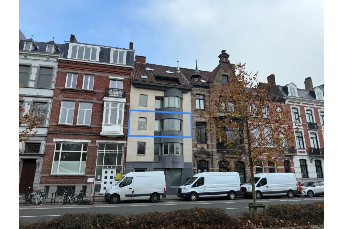 Appartement te  huur in Brugge 8000 800.00€ 2 slaapkamers 87.00m² - Zoekertje 664426