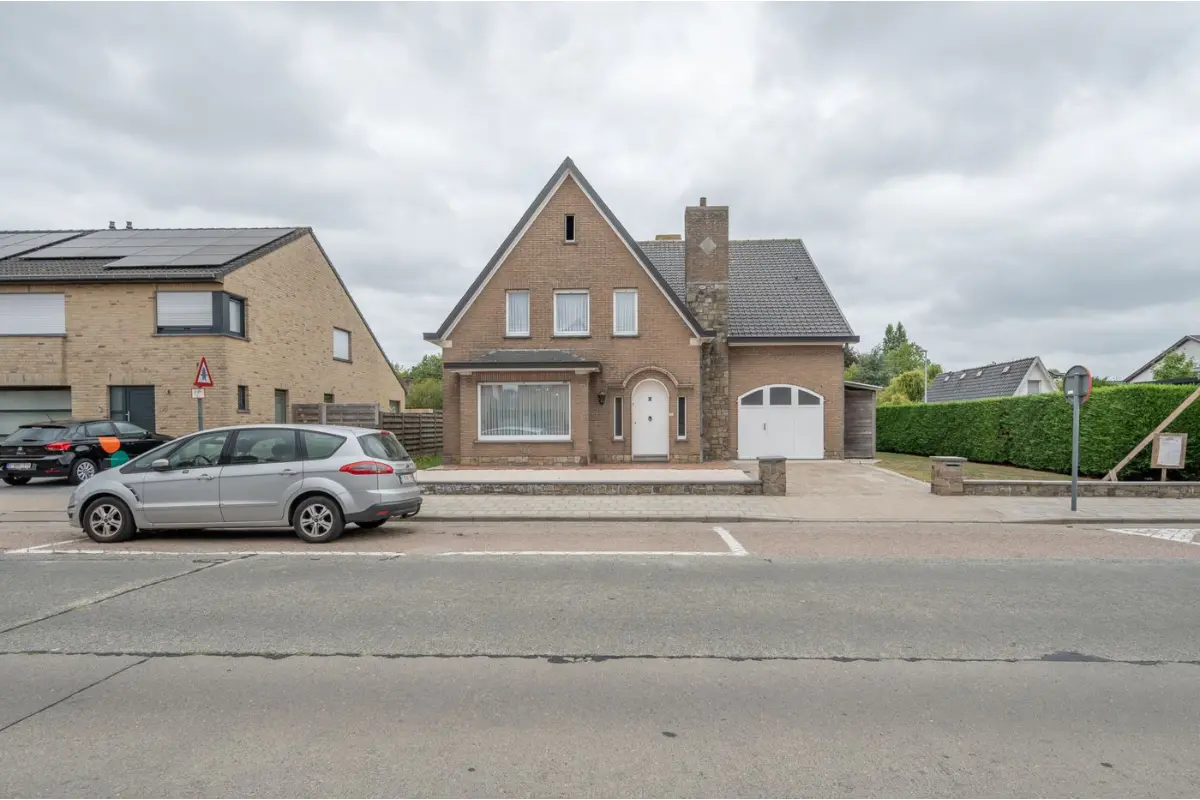 Huis te  koop in Veldegem 8210 349000.00€ 3 slaapkamers 270.00m² - Zoekertje 649693