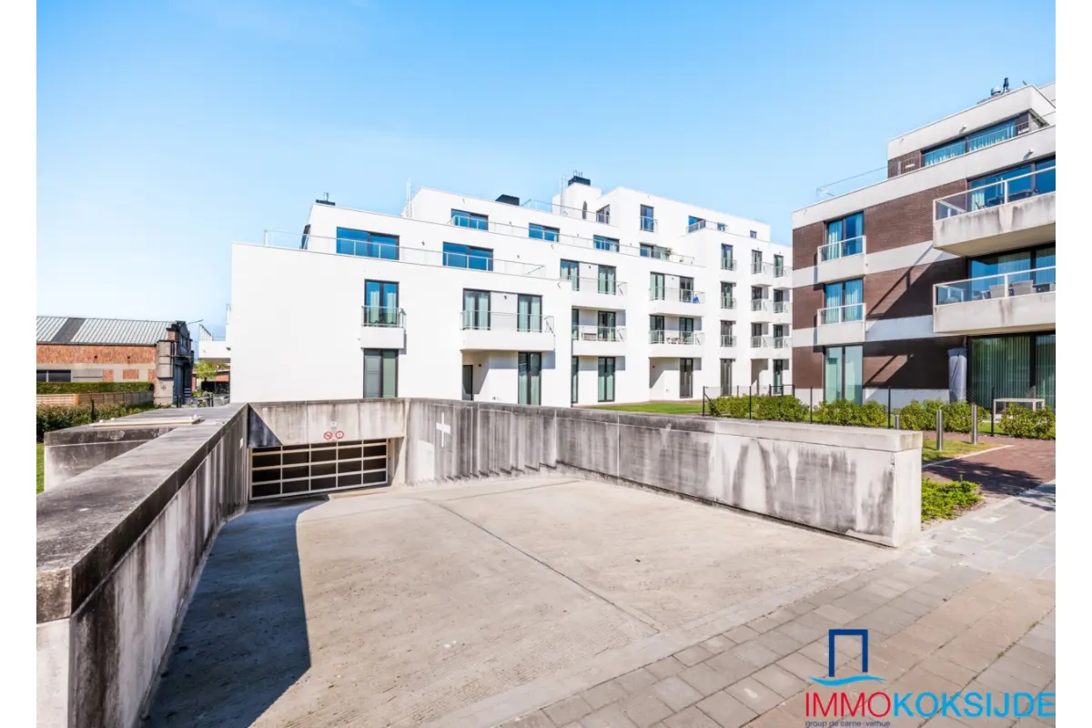 Parking & garage te  koop in De Panne 8660 60000.00€  slaapkamers m² - Zoekertje 649630