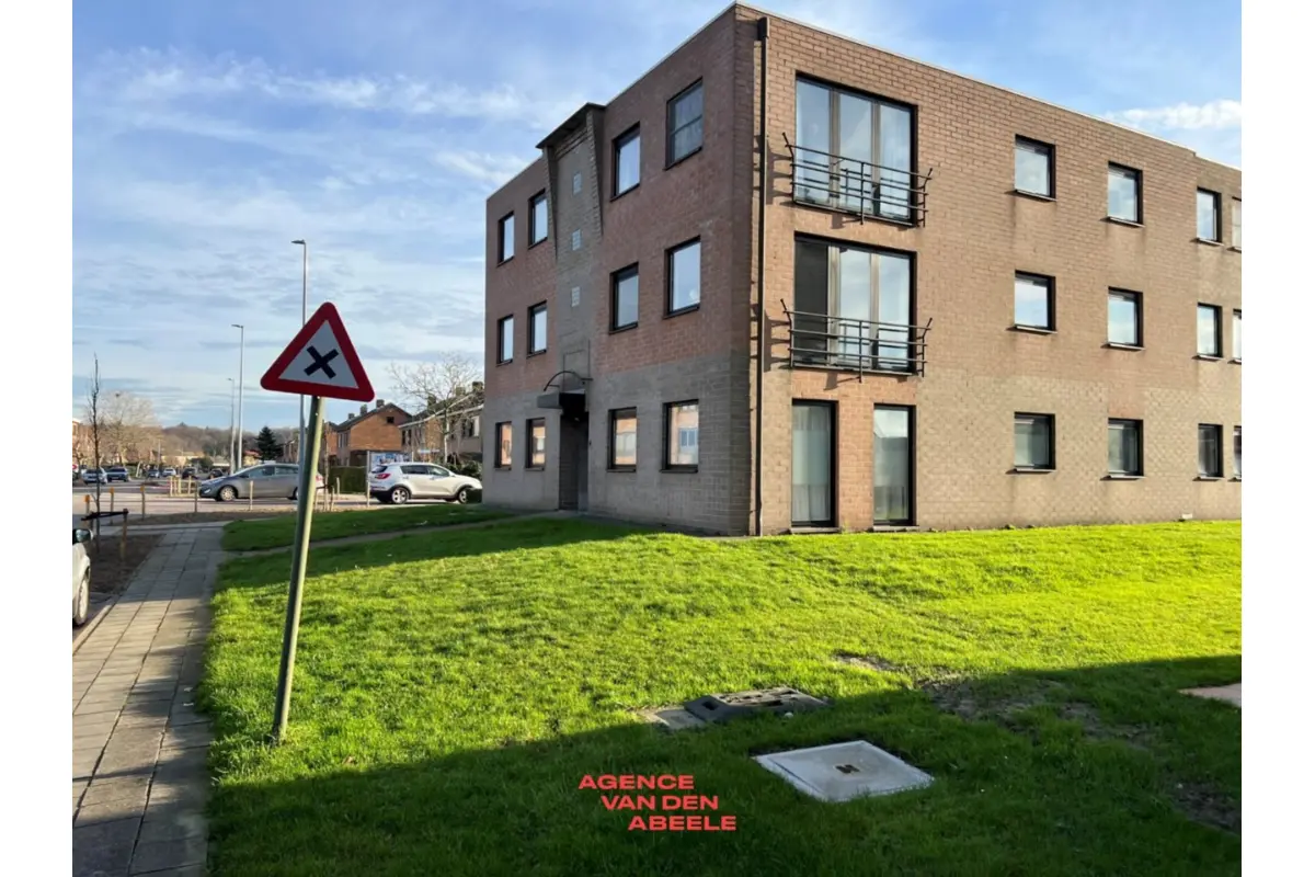 Benedenverdieping te  huur in Oostkamp 8020 750.00€ 2 slaapkamers 84.00m² - Zoekertje 650283