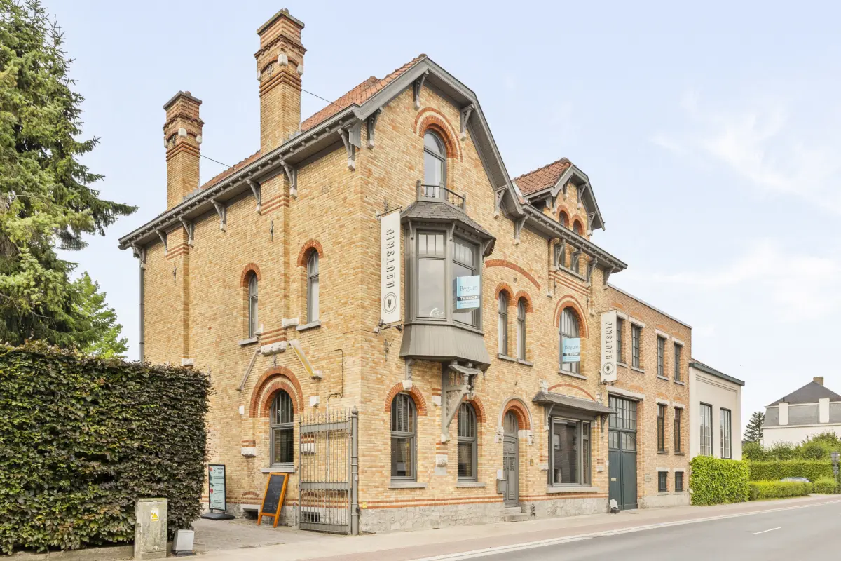 Huis te  koop in Sint-Eloois-Vijve 8793 725000.00€ 4 slaapkamers 500.00m² - Zoekertje 650857