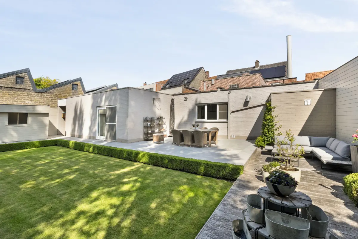 Huis te  koop in Meulebeke 8760 495000.00€ 5 slaapkamers 440.00m² - Zoekertje 650851