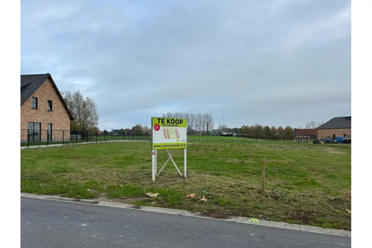 Grond te  koop in Koolskamp 8851 225000.00€  slaapkamers m² - Zoekertje 651388