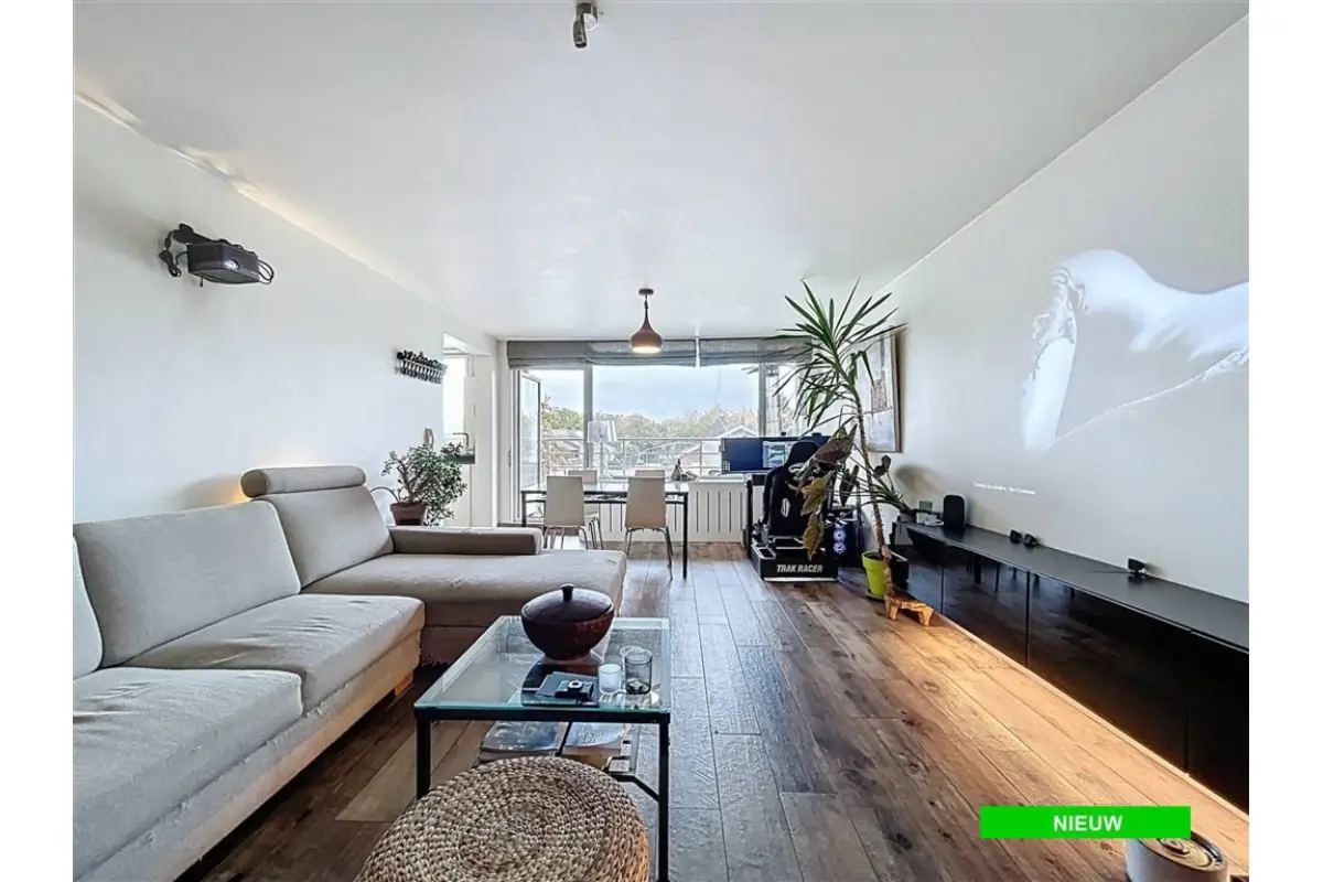 Appartement te  koop in Ieper 8900 174000.00€ 3 slaapkamers 101.00m² - Zoekertje 651552