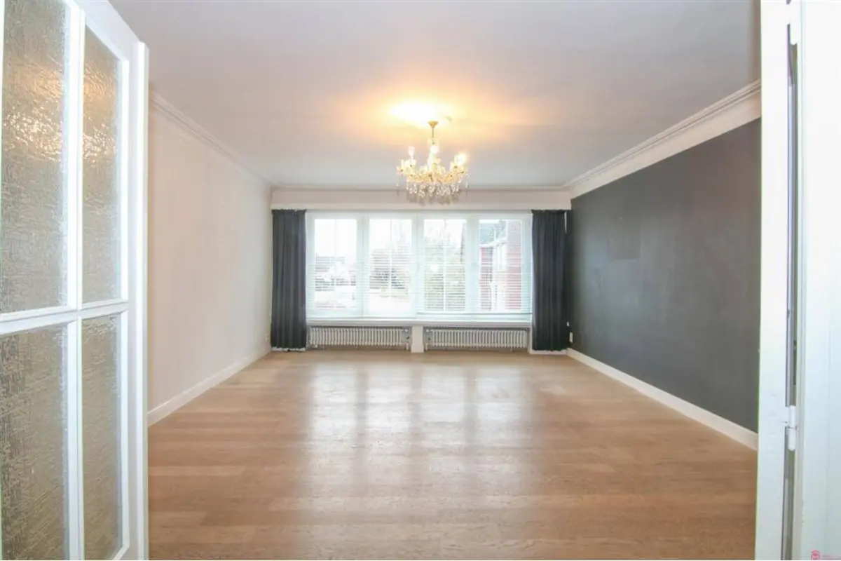 Huis te  koop in Kortrijk 8500 379000.00€ 2 slaapkamers 199.00m² - Zoekertje 651265