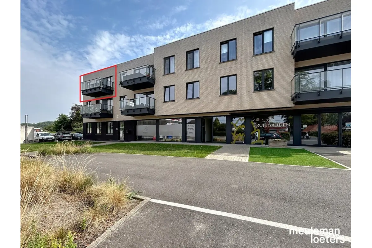 Appartement te  huur in Oostkamp 8020 795.00€ 1 slaapkamers 72.00m² - Zoekertje 652189