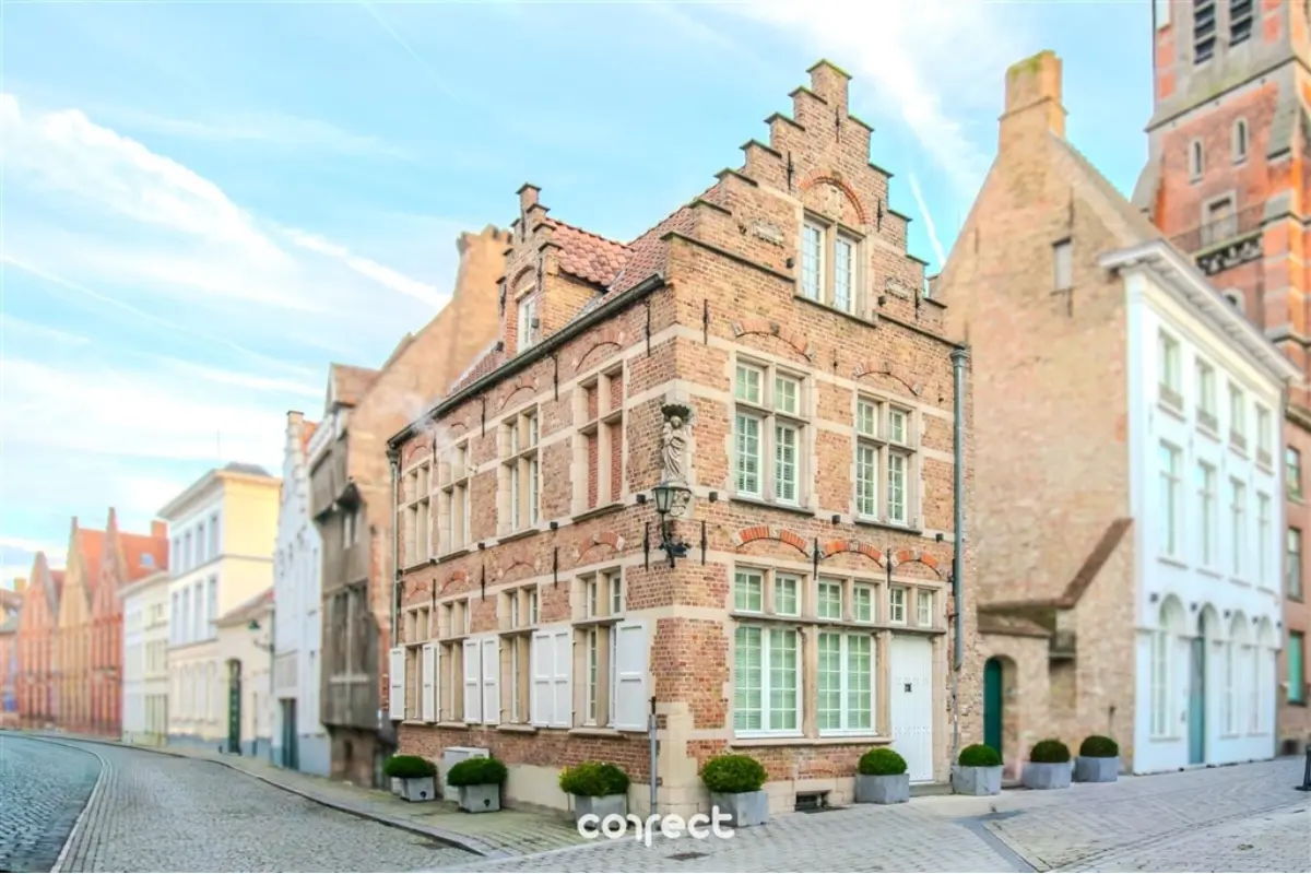 Huis te  koop in Brugge 8000 735000.00€ 3 slaapkamers 199.00m² - Zoekertje 653513