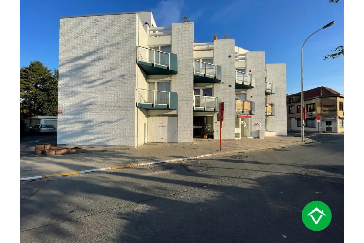 Appartement te  koop in Roeselare 8800 125000.00€ 2 slaapkamers 78.00m² - Zoekertje 653454