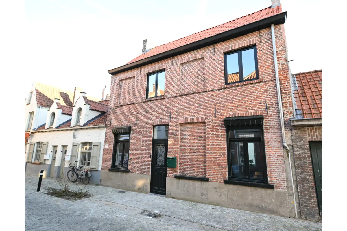 Huis te  koop in Brugge 8000 495000.00€ 4 slaapkamers 165.00m² - Zoekertje 654802