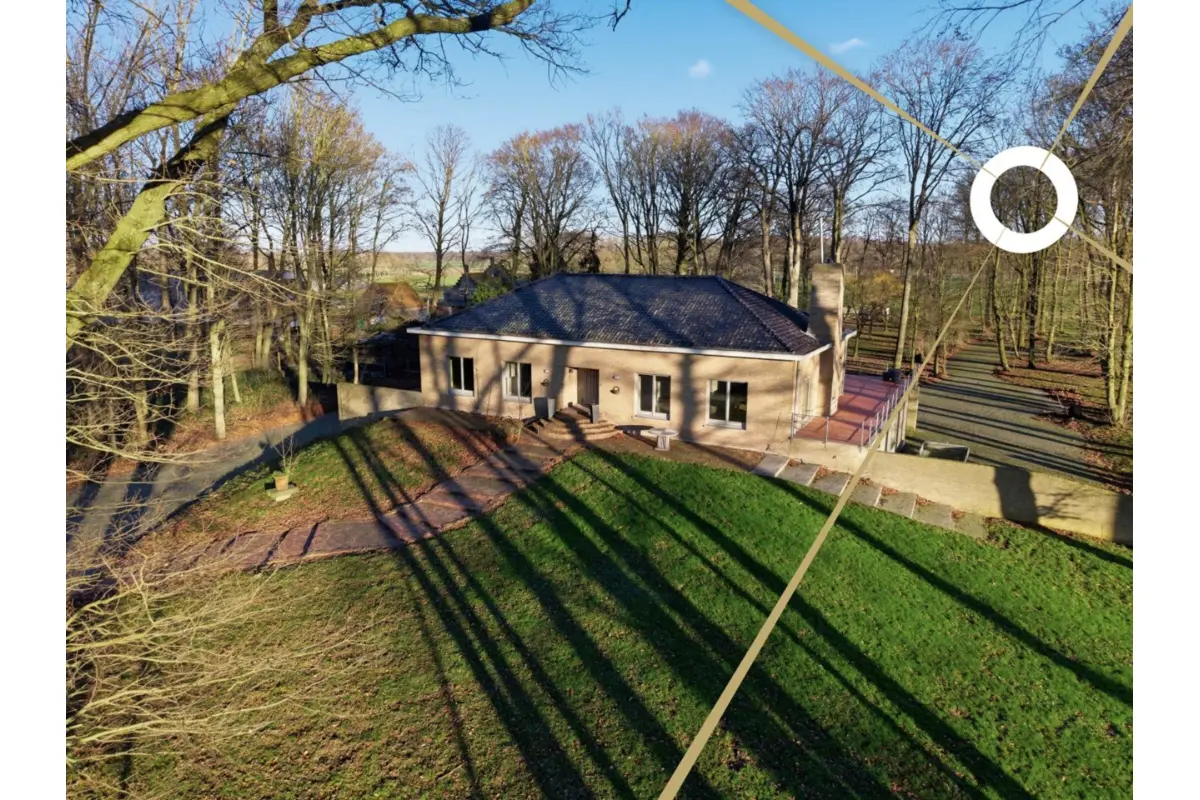 Villa te  koop in Houthulst 8650 589000.00€ 5 slaapkamers 575.00m² - Zoekertje 655045