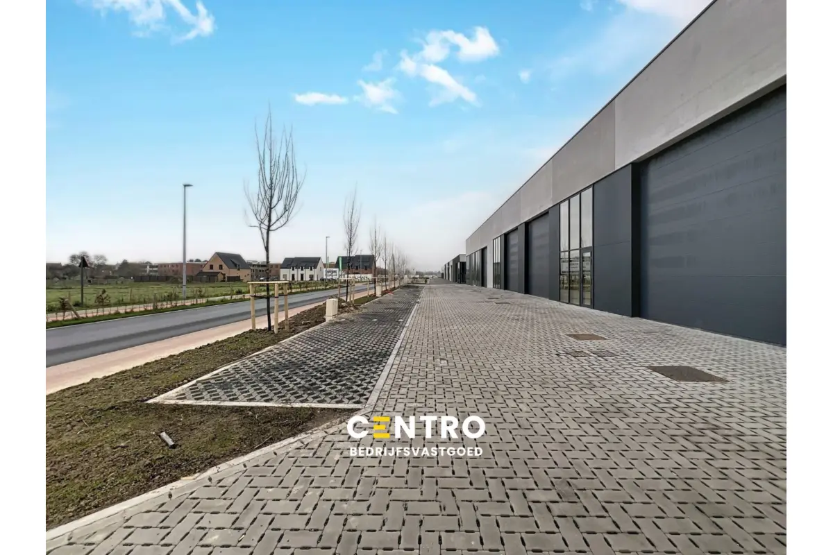 Handelszaak te  koop in Dentergem 8720 421000.00€  slaapkamers 276.39m² - Zoekertje 655070