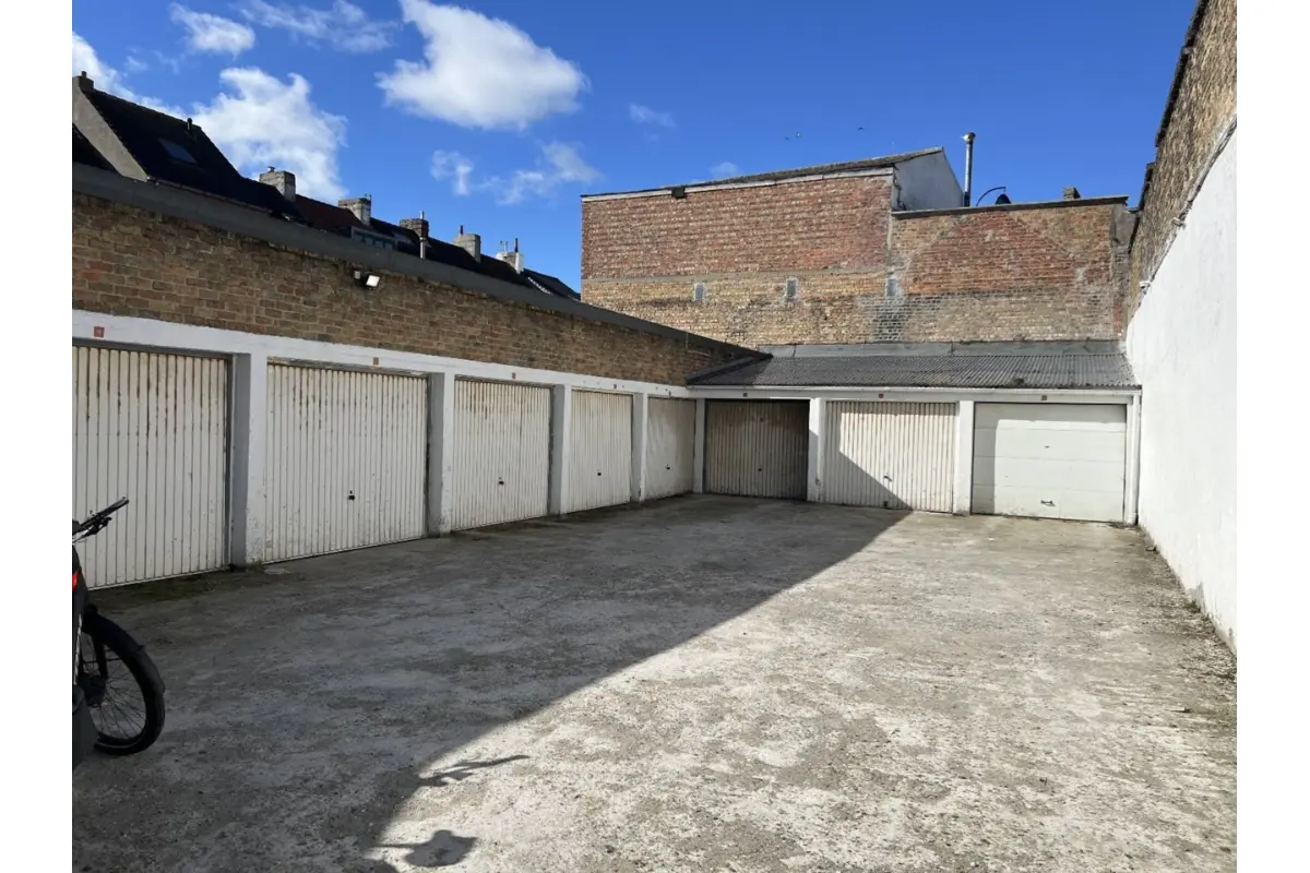 Parking & garage te  koop in Oostende 8400 30000.00€  slaapkamers m² - Zoekertje 655287