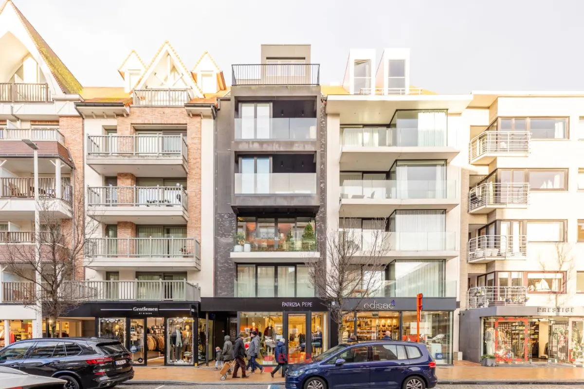 Handelszaak te  in Nieuwpoort 8620 100000.00€  slaapkamers 158.00m² - Zoekertje 655587
