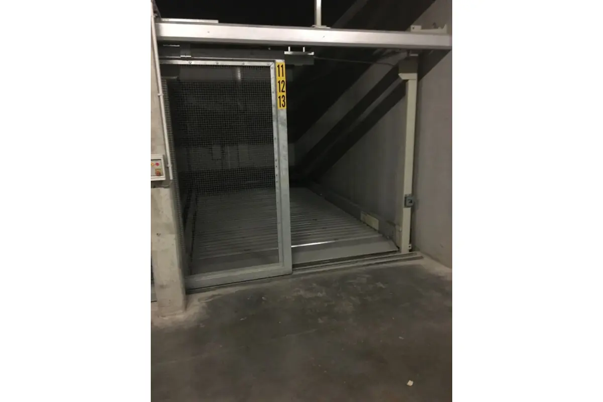 Parking te  huur in Oostende 8400 95.00€  slaapkamers m² - Zoekertje 655919