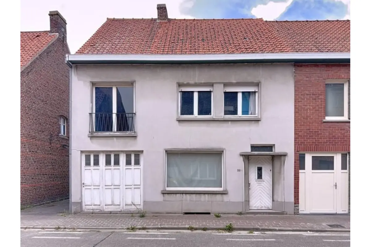 Huis te  koop in Wielsbeke 8710 195000.00€  slaapkamers 152.00m² - Zoekertje 657419