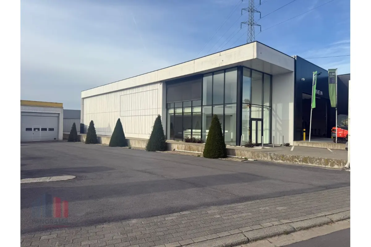 Handelszaak te  huur in Roeselare 8800 3550.00€  slaapkamers 370.00m² - Zoekertje 657354