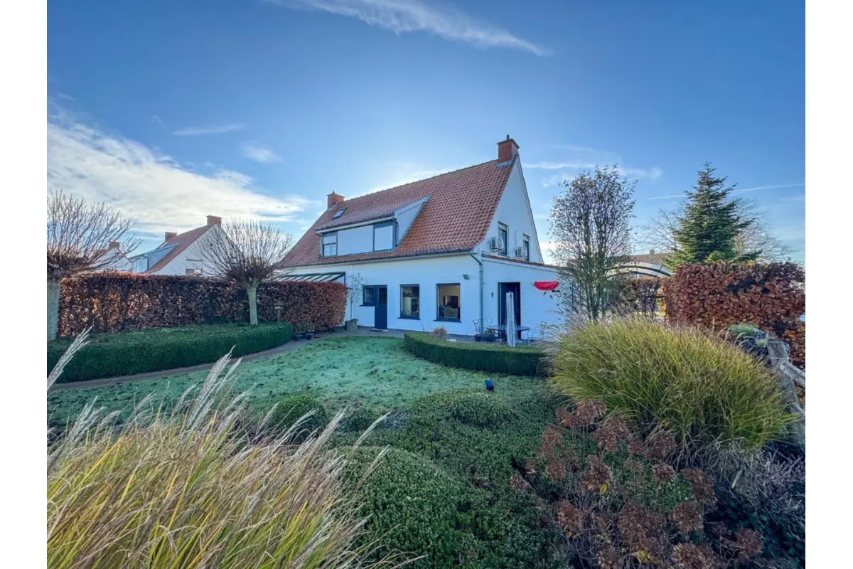 Huis te  koop in Oostkerke 8340 449000.00€ 3 slaapkamers 131.00m² - Zoekertje 657115