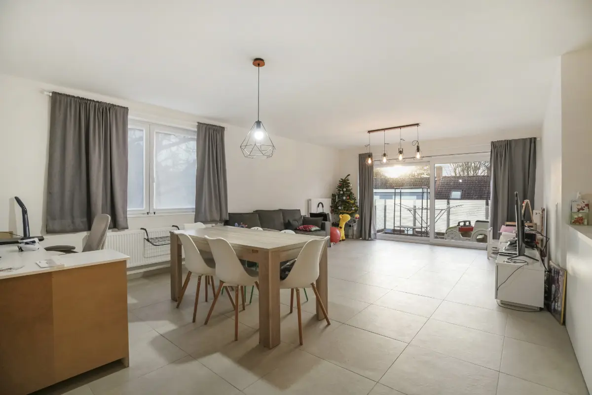 Appartement te  koop in Roeselare 8800 285000.00€ 2 slaapkamers 99.00m² - Zoekertje 657701