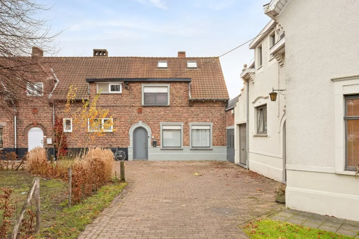 Huis te  koop in Roeselare 8800 339000.00€ 5 slaapkamers 220.00m² - Zoekertje 657895