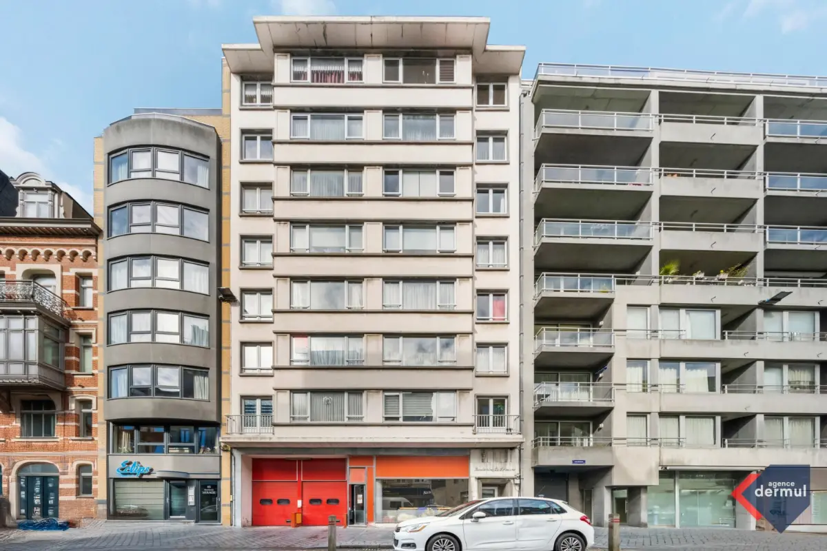 Appartement te  huur in Oostende 8400 875.00€ 2 slaapkamers m² - Zoekertje 658679