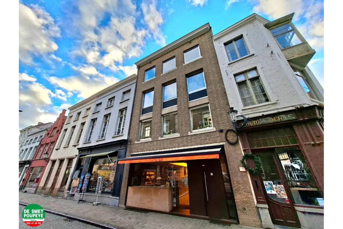 Appartement te  huur in Brugge 8000 750.00€ 2 slaapkamers 104.00m² - Zoekertje 658618