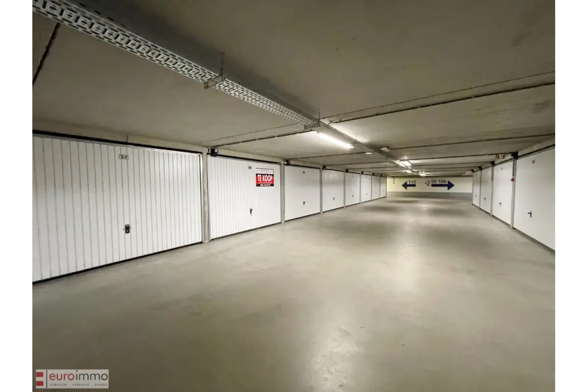 Parking & garage te  koop in Nieuwpoort 8620 60000.00€  slaapkamers m² - Zoekertje 658953
