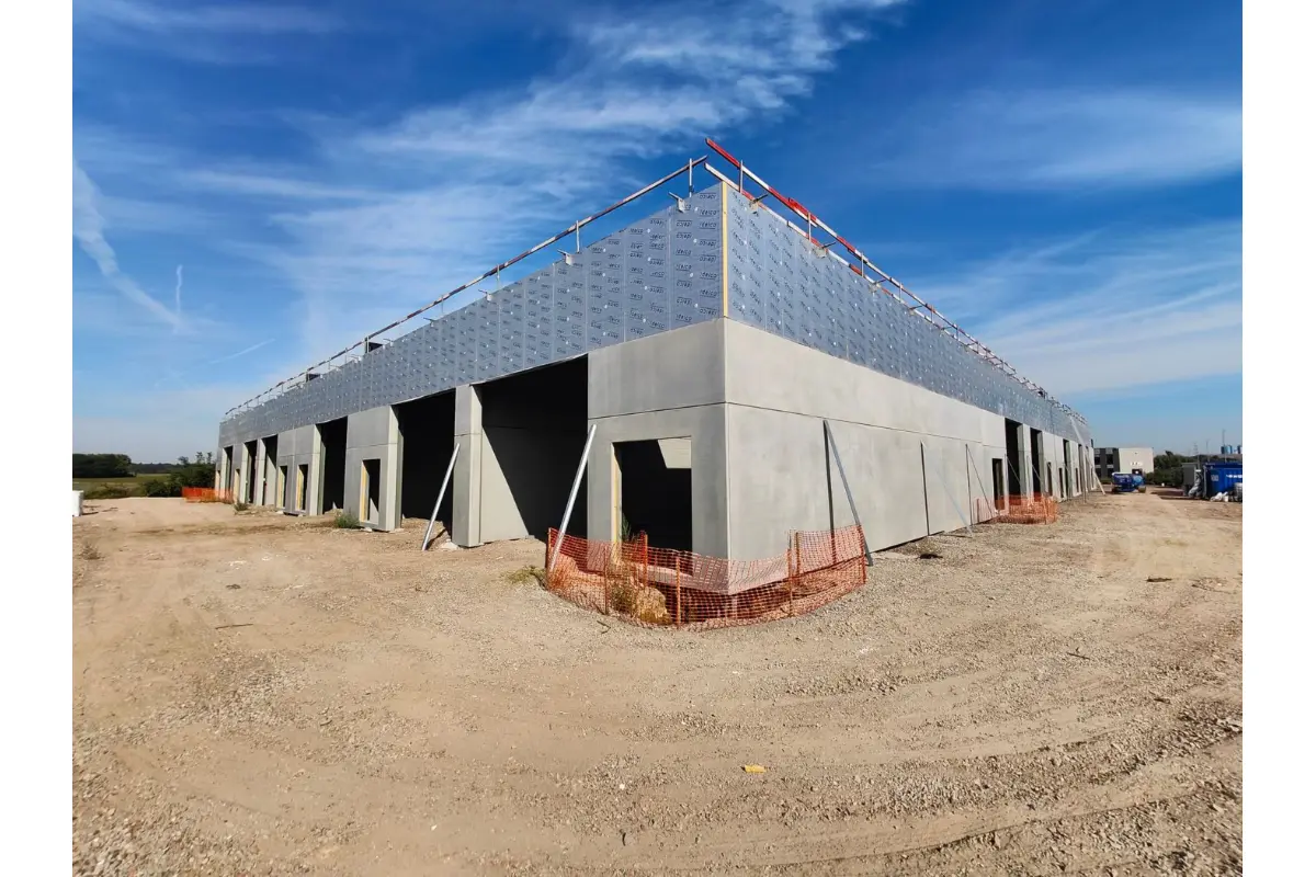 Handelszaak te  koop in Zedelgem 8210 507000.00€  slaapkamers 328.00m² - Zoekertje 658704