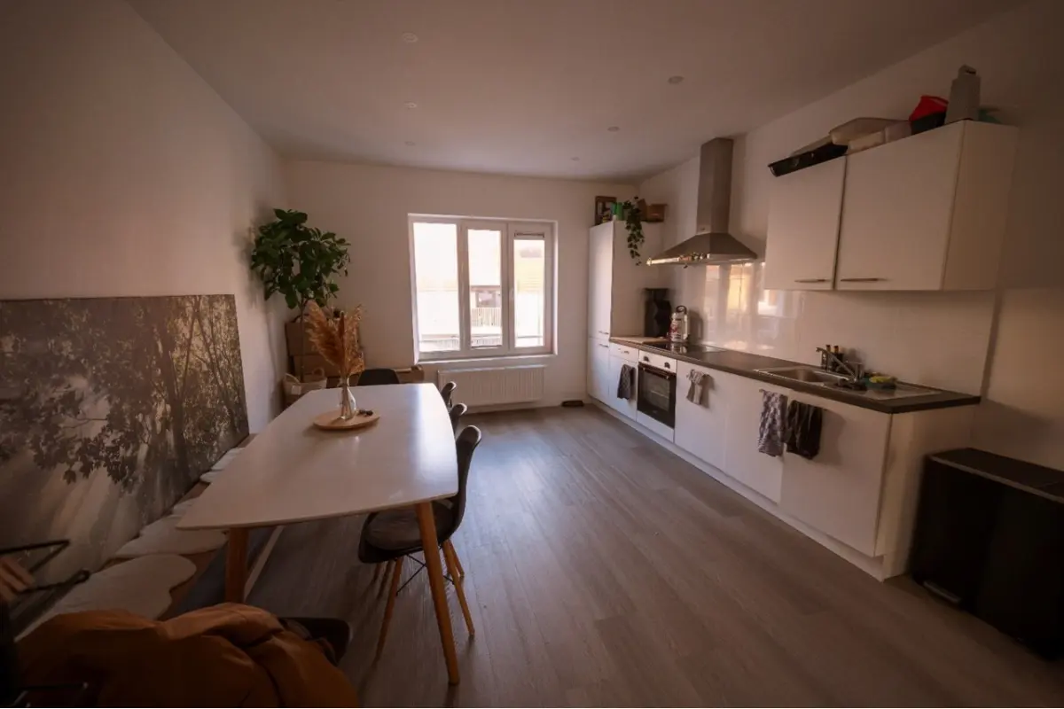 Duplex te  huur in Oostende 8400 895.00€  slaapkamers m² - Zoekertje 660412