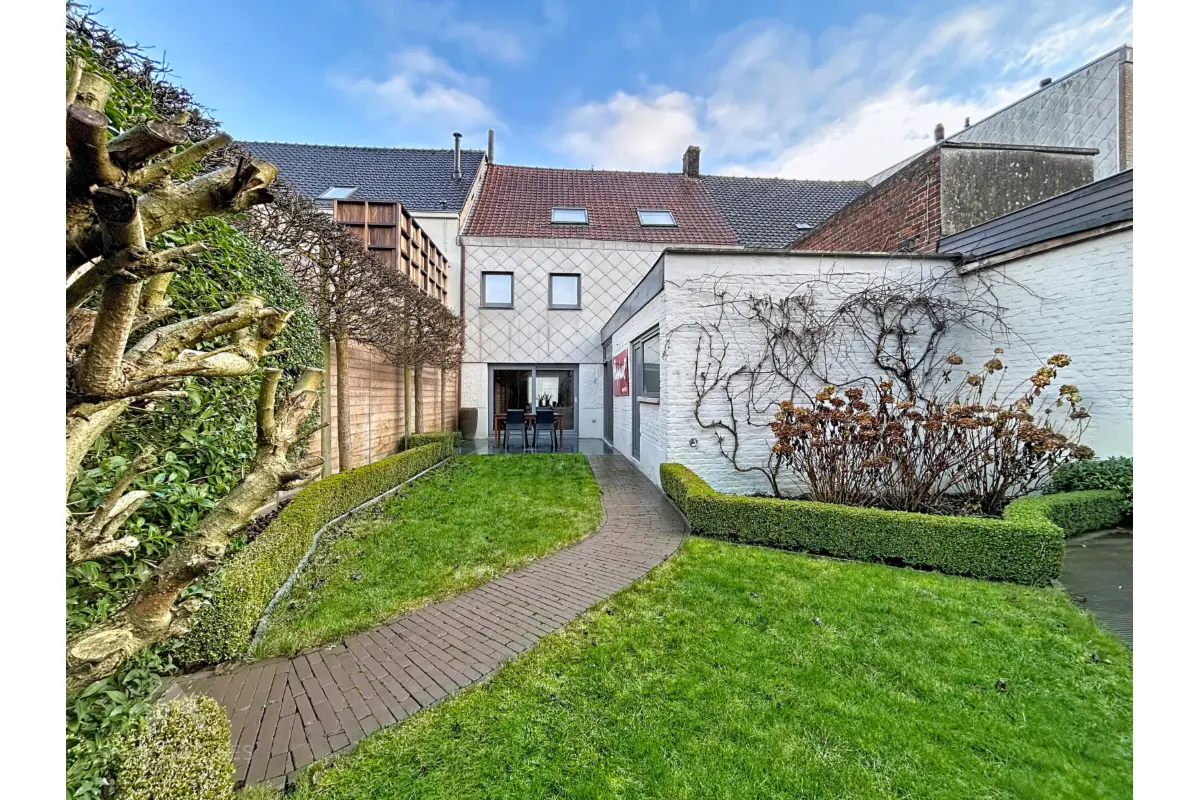 Huis te  koop in Anzegem 8570 329000.00€ 5 slaapkamers 226.00m² - Zoekertje 660338