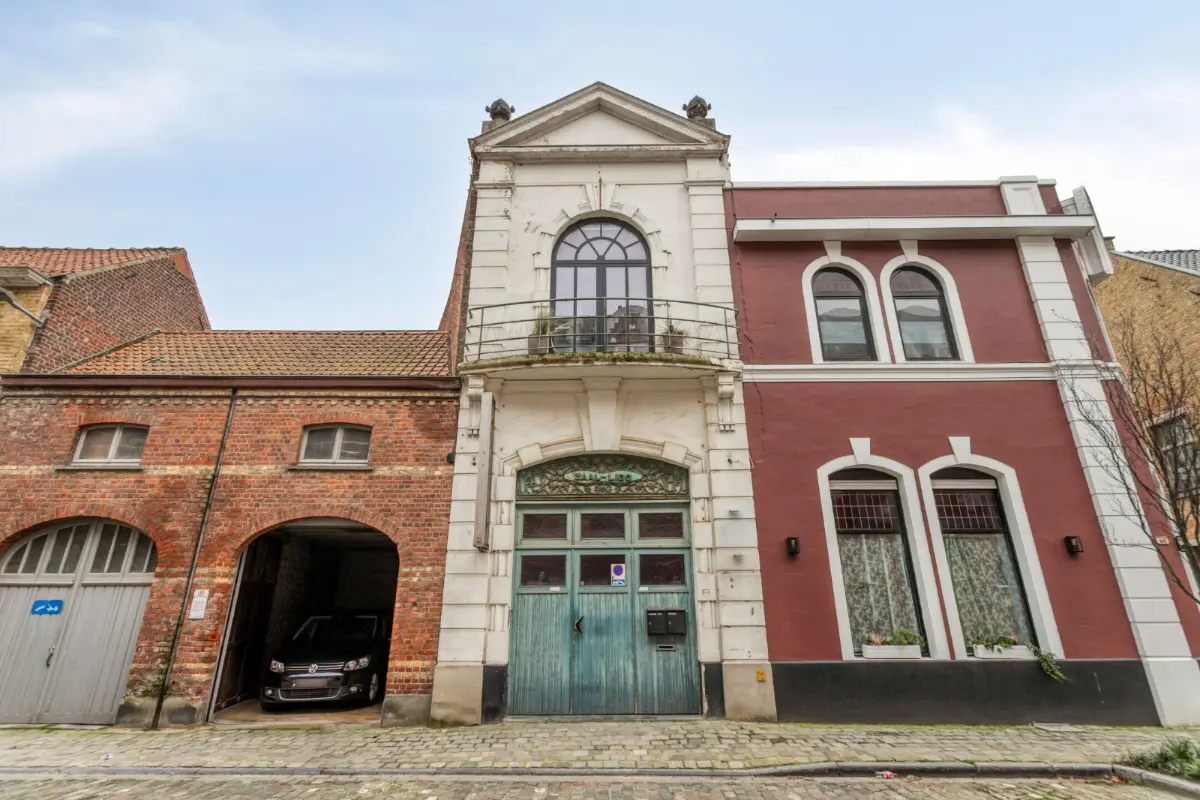 Huis te  koop in Ieper 8900 369000.00€ 3 slaapkamers 386.00m² - Zoekertje 660104
