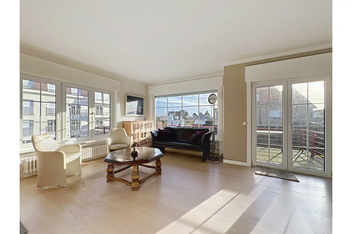 Huis te  huur in Knokke-Heist 8300 1950.00€ 4 slaapkamers 175.00m² - Zoekertje 660912