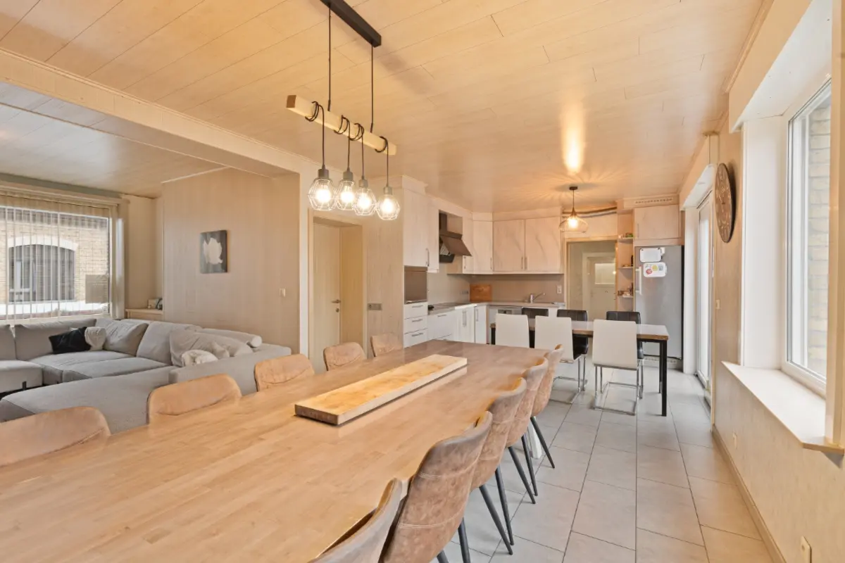 Huis te  koop in Diksmuide 8600 359000.00€ 6 slaapkamers 324.00m² - Zoekertje 660908