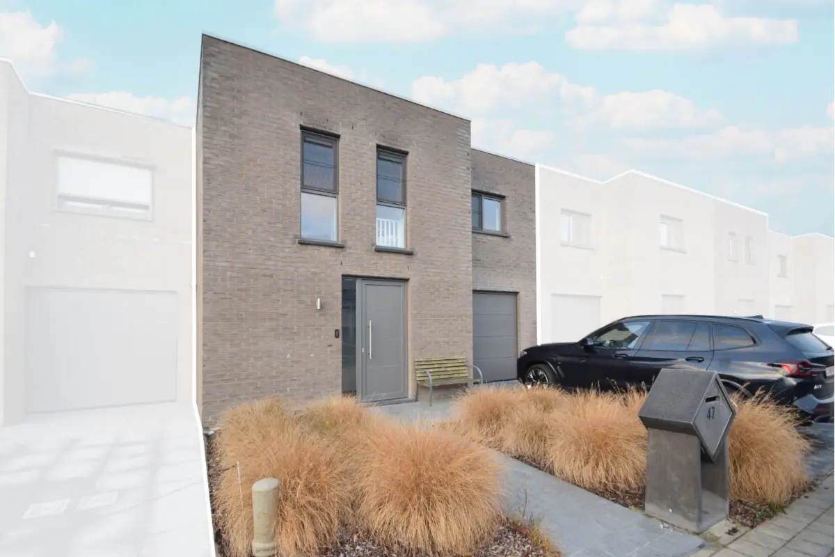 Huis te  huur in Roeselare 8800 945.00€ 3 slaapkamers 157.00m² - Zoekertje 662105