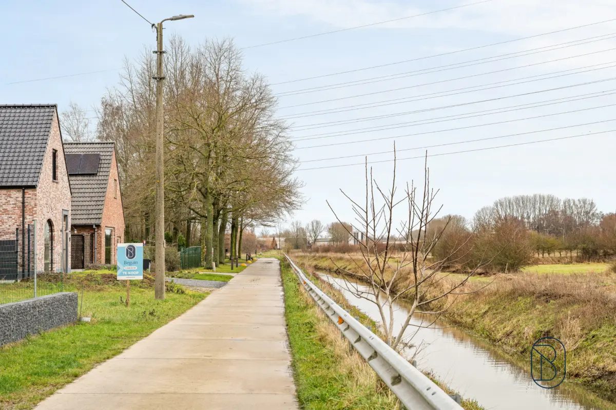 Grond te  koop in Waarmaarde 8581 169500.00€  slaapkamers m² - Zoekertje 662523