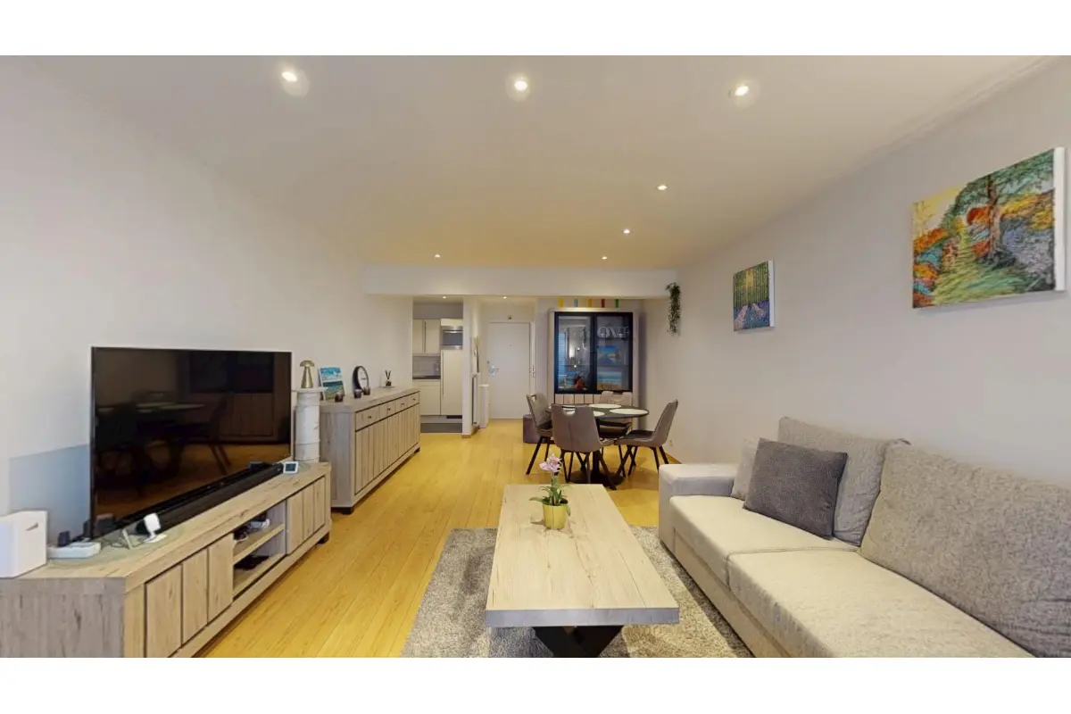 Appartement te  koop in Heist-aan-Zee 8301 270000.00€ 1 slaapkamers 60.00m² - Zoekertje 663101