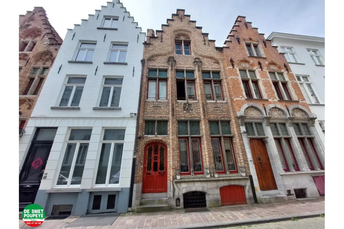 Appartement te  huur in Brugge 8000 775.00€ 2 slaapkamers 108.00m² - Zoekertje 663446