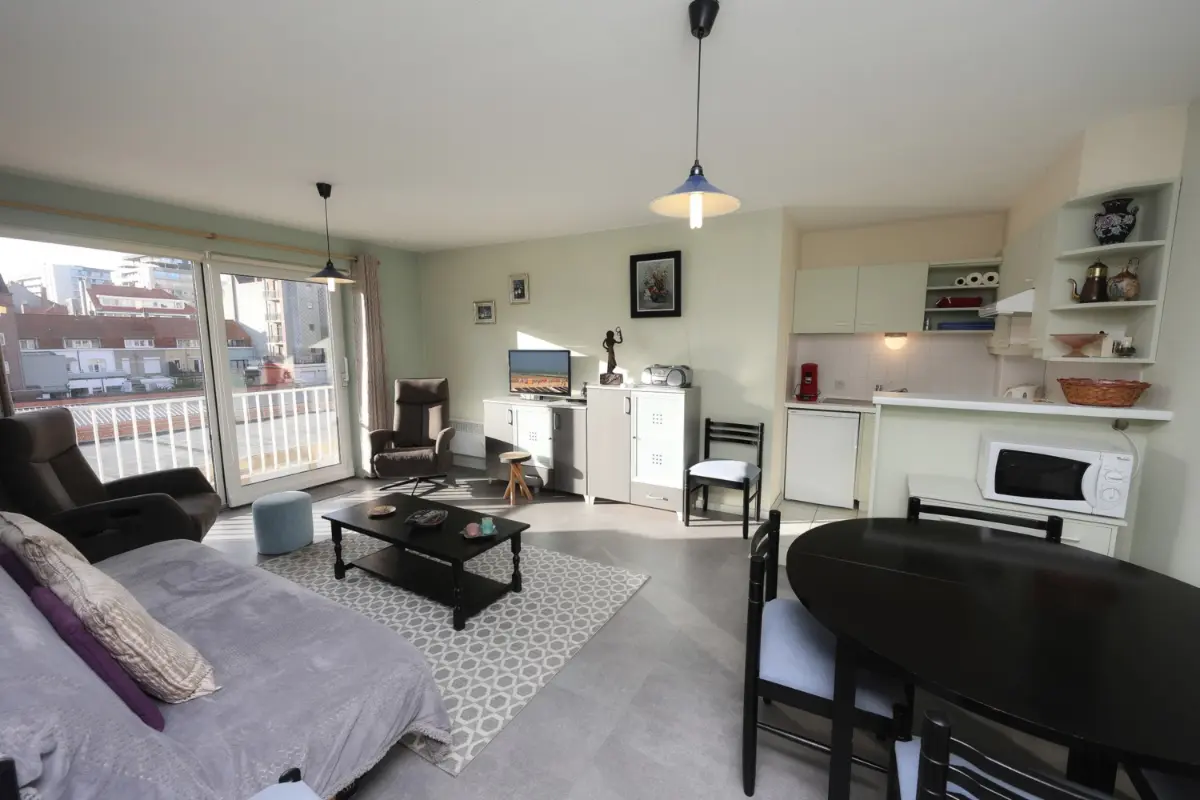 Appartement te  koop in Oostende 8400 159000.00€ 1 slaapkamers m² - Zoekertje 663479