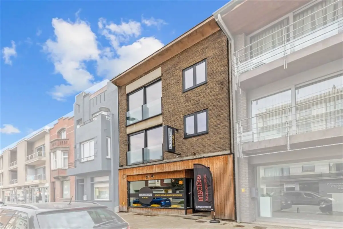 Huis te  koop in Harelbeke 8530 605000.00€ 4 slaapkamers 310.00m² - Zoekertje 663649