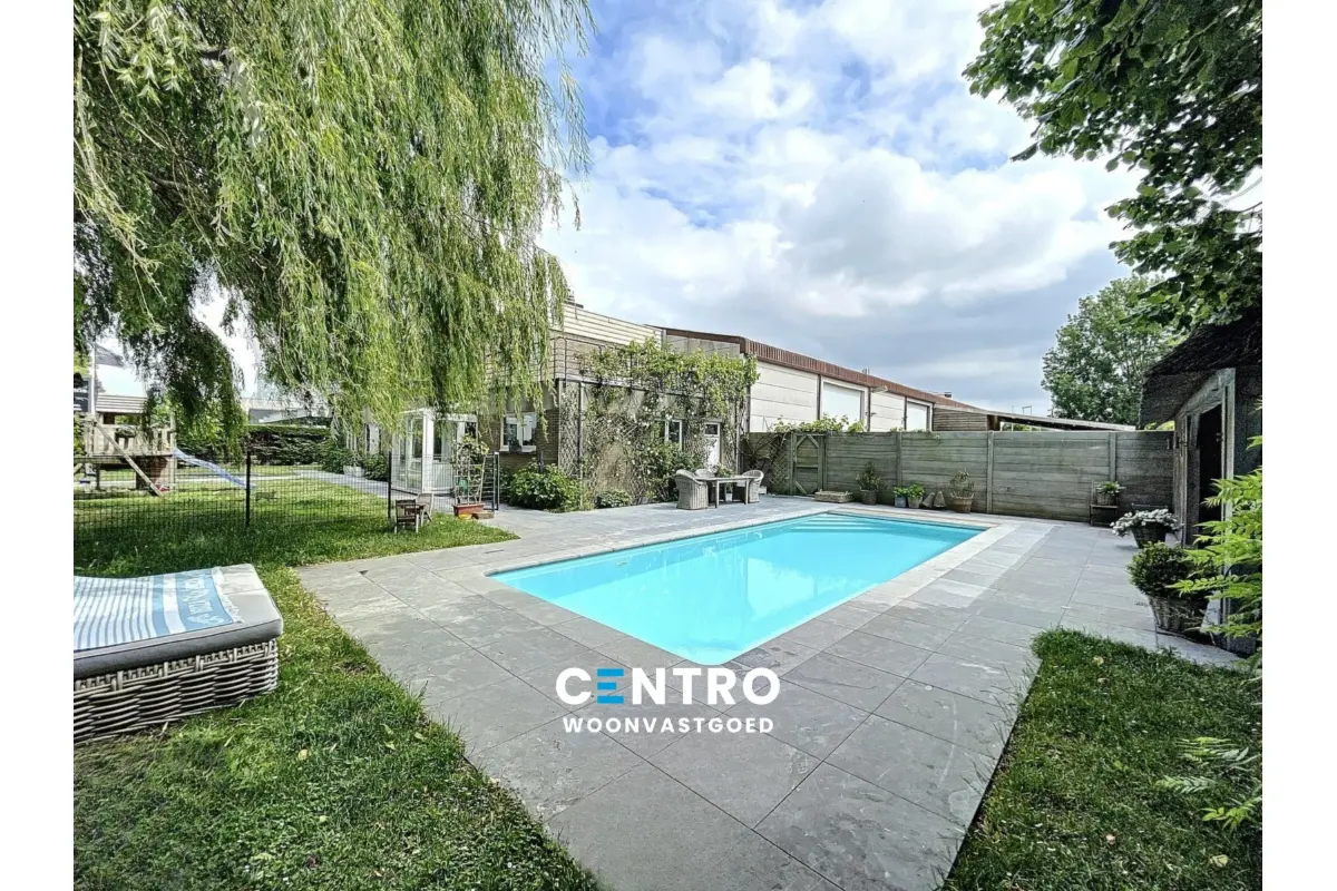 Villa te  koop in Knokke-Heist 8300 0.00€ 4 slaapkamers 510.00m² - Zoekertje 663675